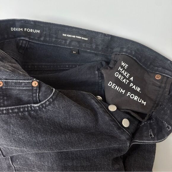 Aritzia Denim Forum The Yoko Hi-rise Mid-thigh Denim Short Size 24 - Black - Picture 4 of 12